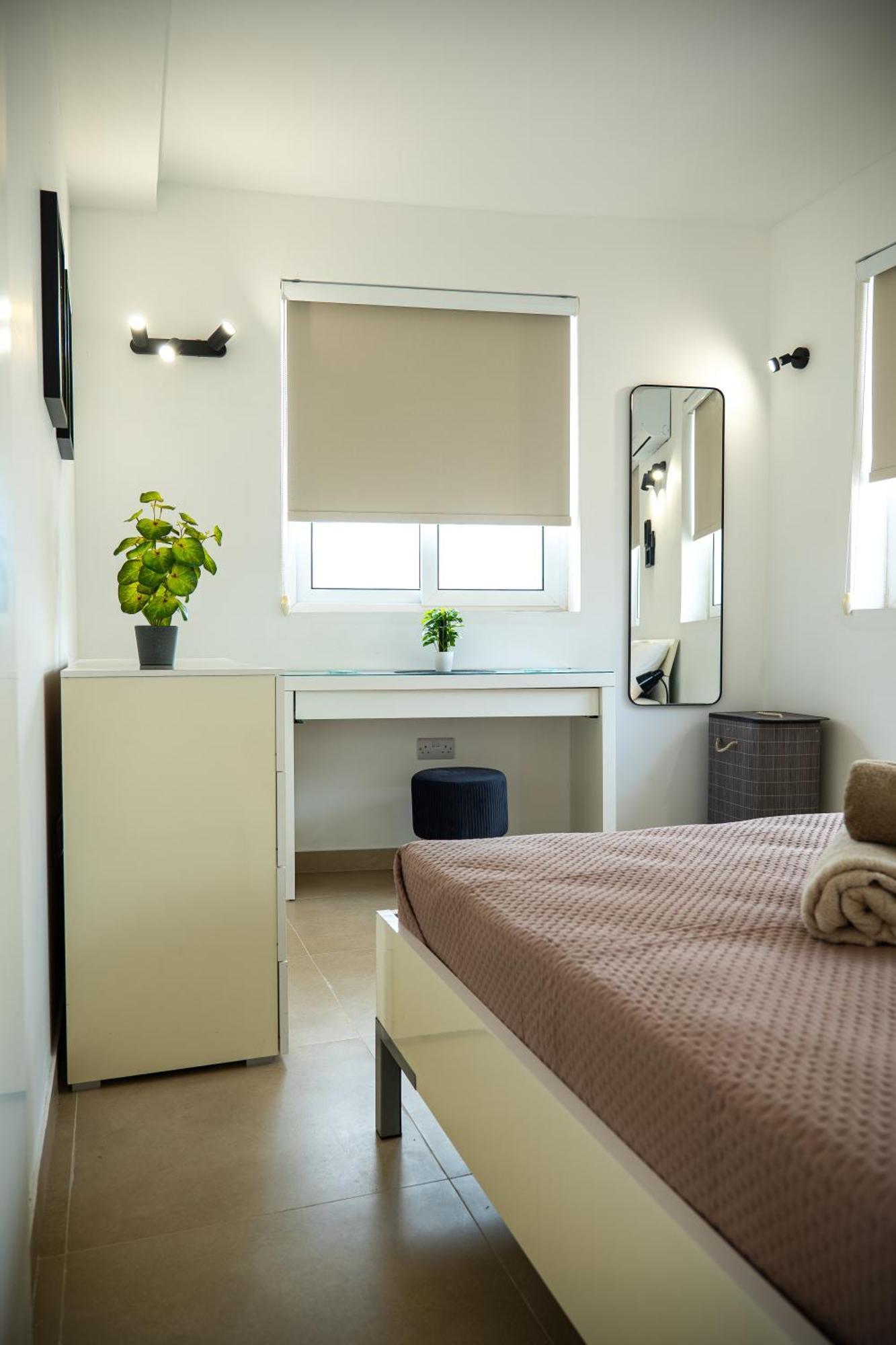 Stella & Rosie - Two Bedroom Apartment's By Eldi