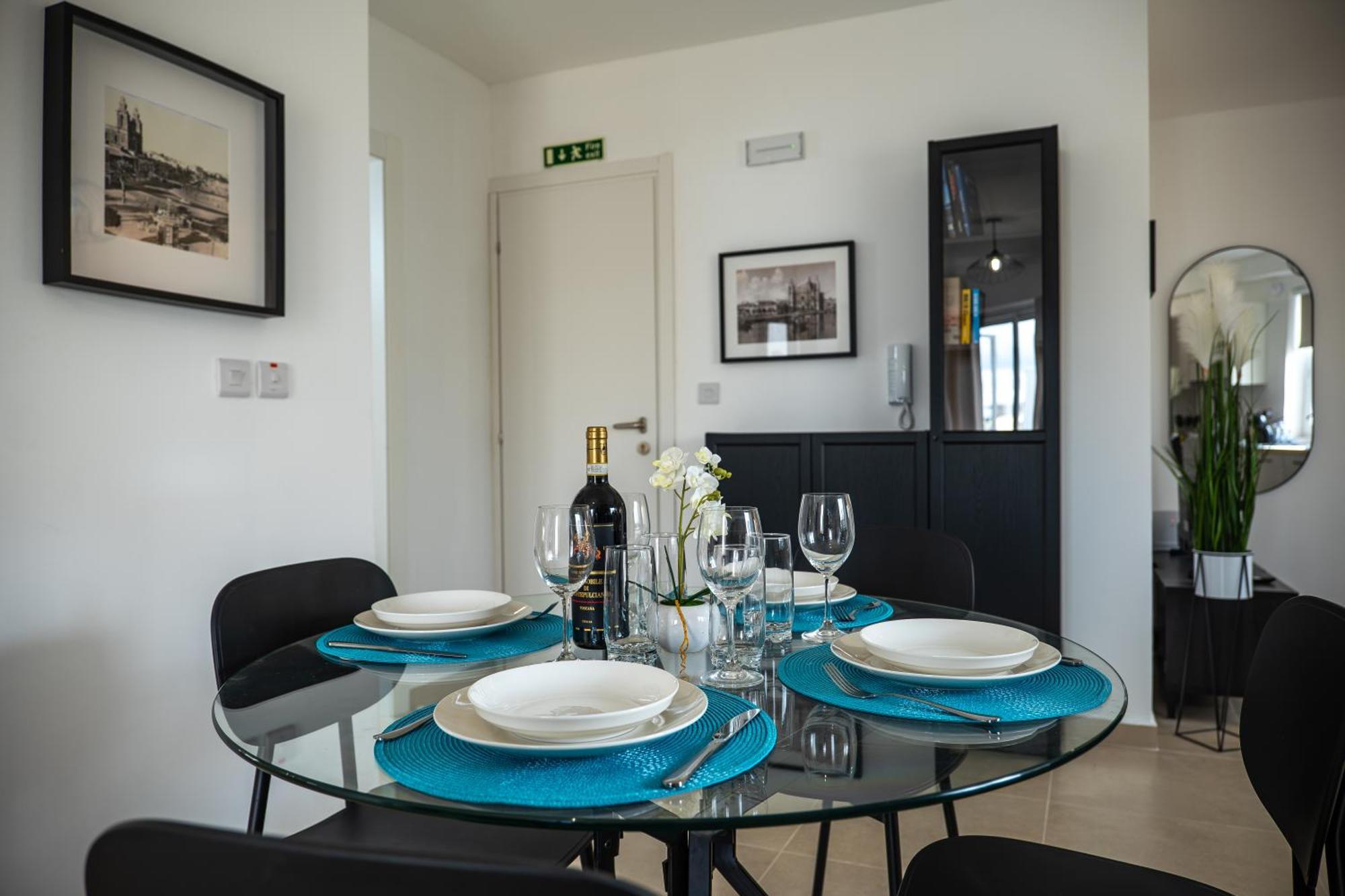 Stella & Rosie - Two Bedroom Apartment's By Eldi Apartment Pietà